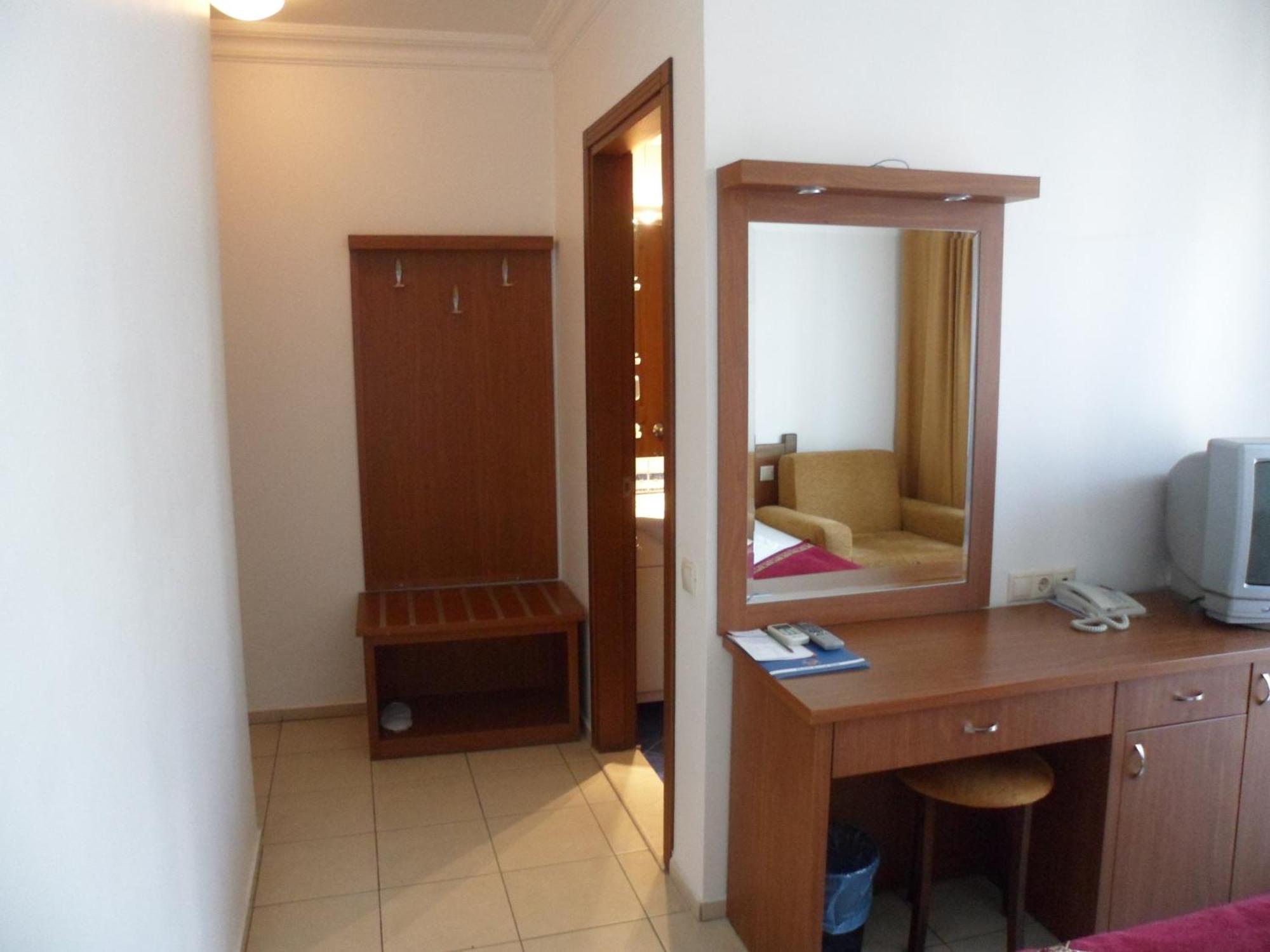 Hotel Royal Hill Анталия Екстериор снимка